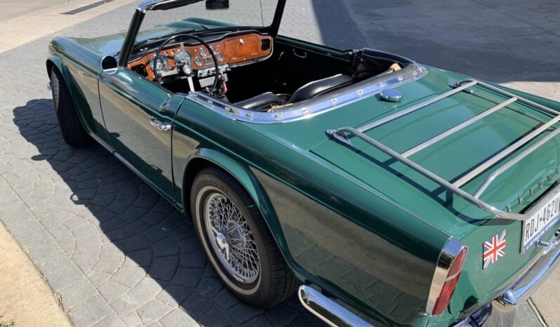 
								1965 Triumph TR4 Green full									