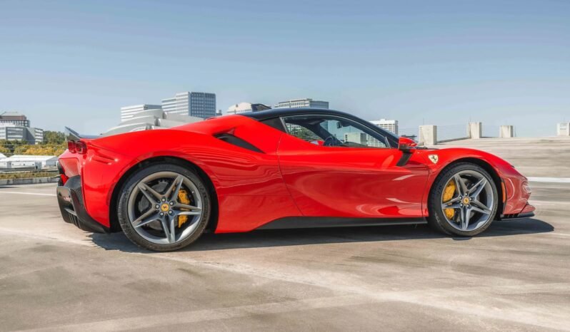 
								2021 Ferrari SF90 Stradale full									