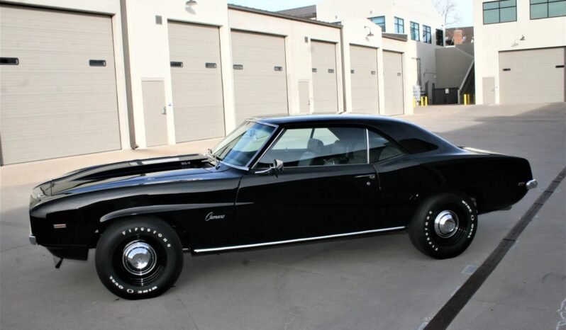 
								1969 Chevrolet Camaro V8 Black full									