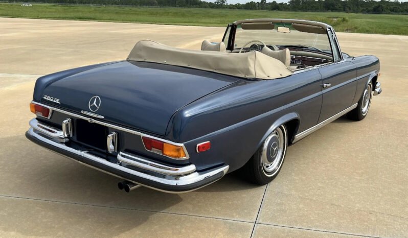 
								1970 Mercedes-Benz 280SE Convertible full									