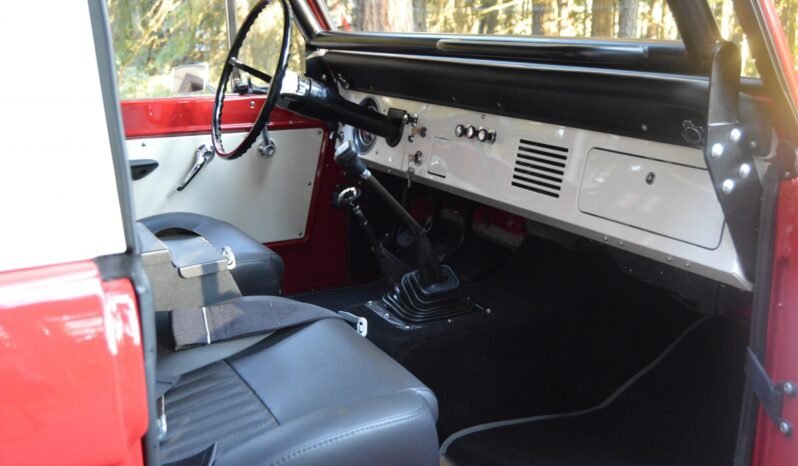 
								1967 Ford Bronco 4WD 302 V8 full									