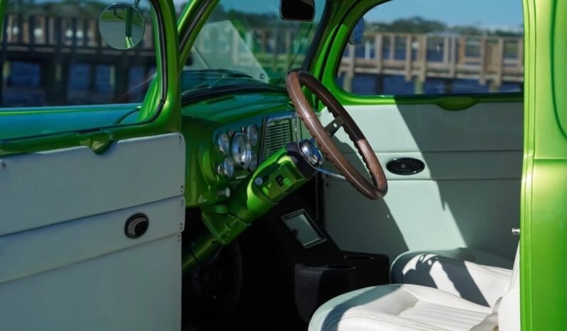 
								1952 Ford F-1 V8 Pickup Truck full									