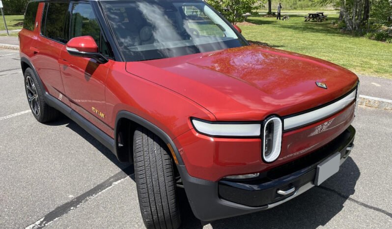 
								2023 Rivian R1S Adventure Quad-Motor full									
