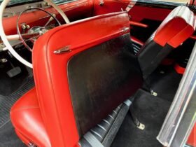1955 Lincoln Capri V8