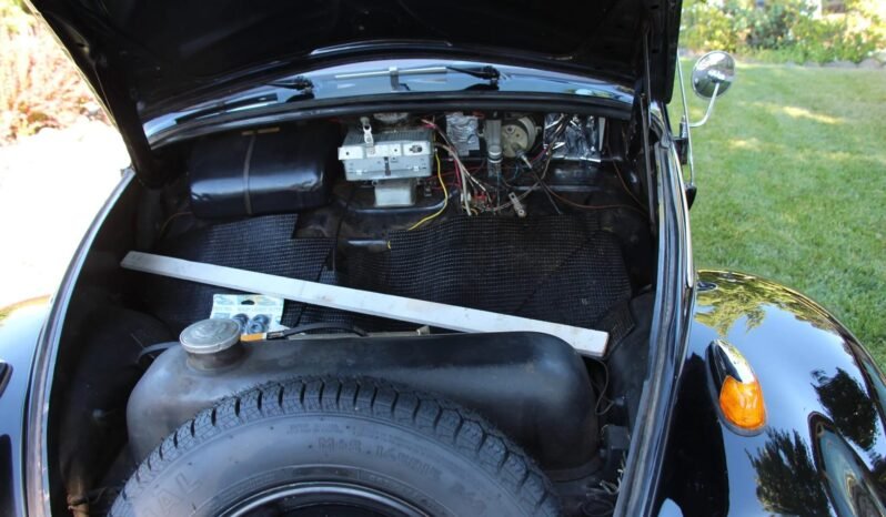 
								1960 Volkswagen Beetle Black full									