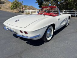 1961 Chevrolet Corvette White