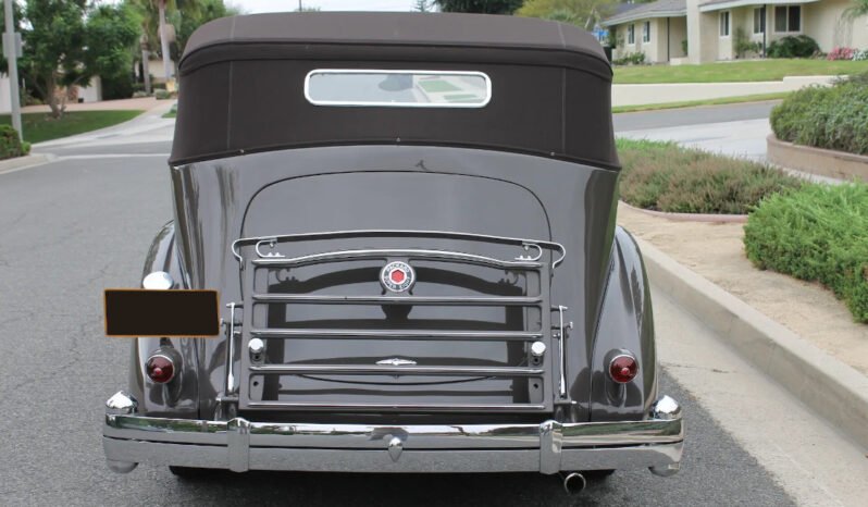 
								1936 Packard Super Eight full									