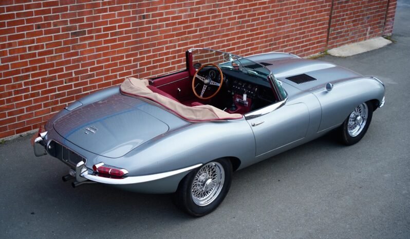 
								1965 Jaguar XKE Roadster full									