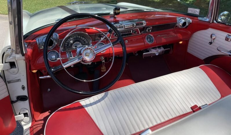 
								1955 Pontiac Star Chief Convertible full									