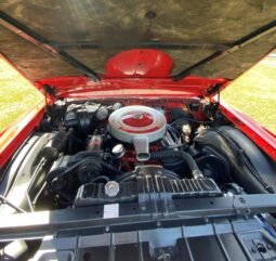 1962 Oldsmobile Starfire V8