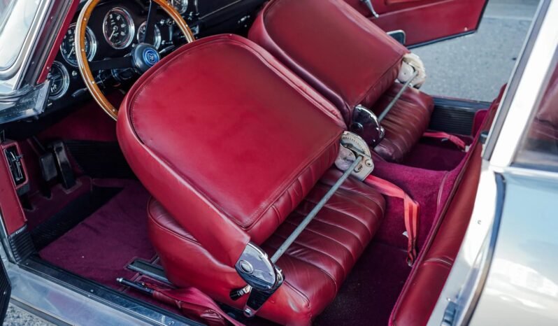 
								1960 Aston Martin DB4 full									