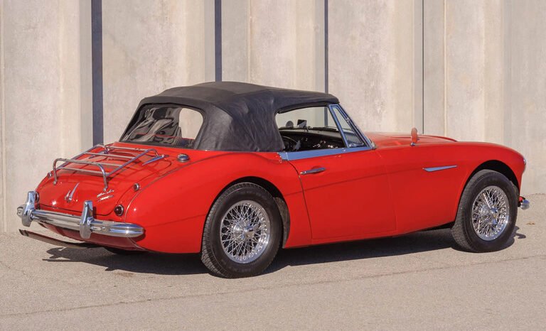 
								1963 Austin-Healey 3000 full									