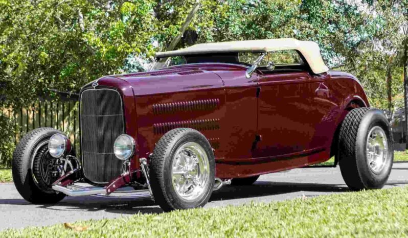
								1932 Ford Highboy V8 Roadster full									