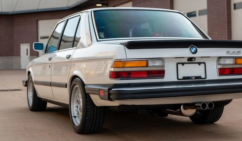 
								1987 BMW 535is Sedan full									