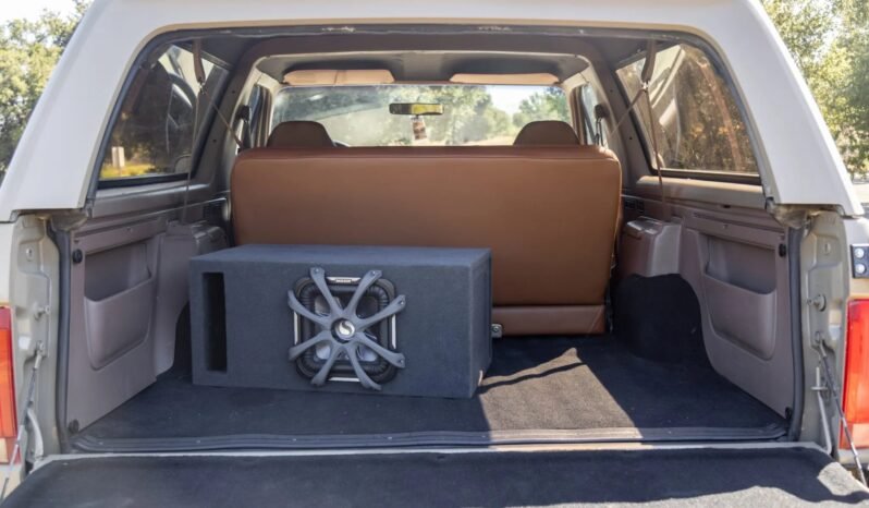 
								1994 Ford Bronco XLT full									