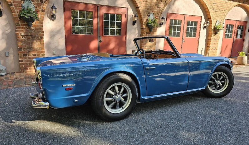 
								1968 Triumph TR250 Surrey Top full									