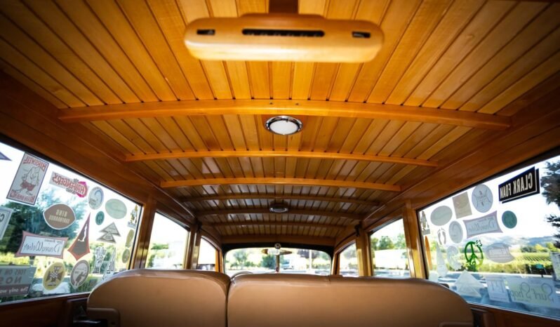 
								1939 Ford Deluxe Woodie Wagon full									