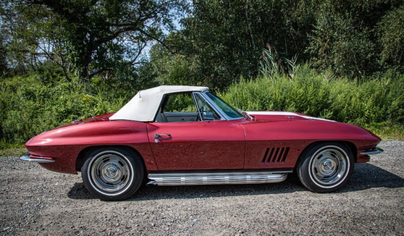 
								1967 Chevrolet Corvette Convertible Maroon full									