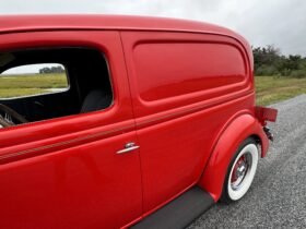 1935 Ford Sedan Delivery V8