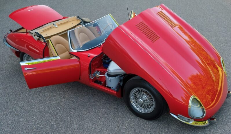 
								1964 Jaguar XKE 4-Speed full									