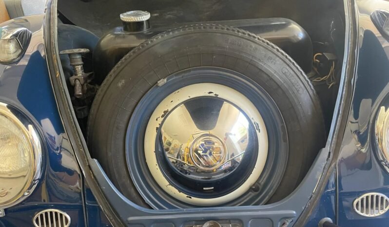 
								1960 Volkswagen Beetle Blue full									