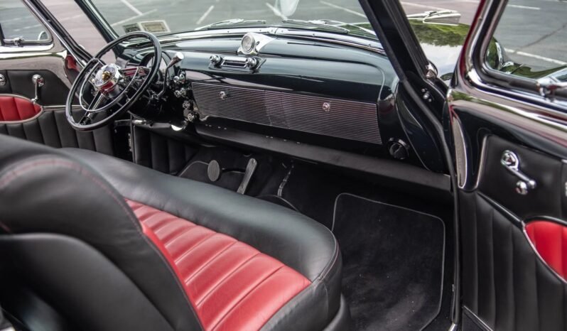 
								1950 Oldsmobile 88 Futuramic Club Coupe Black full									