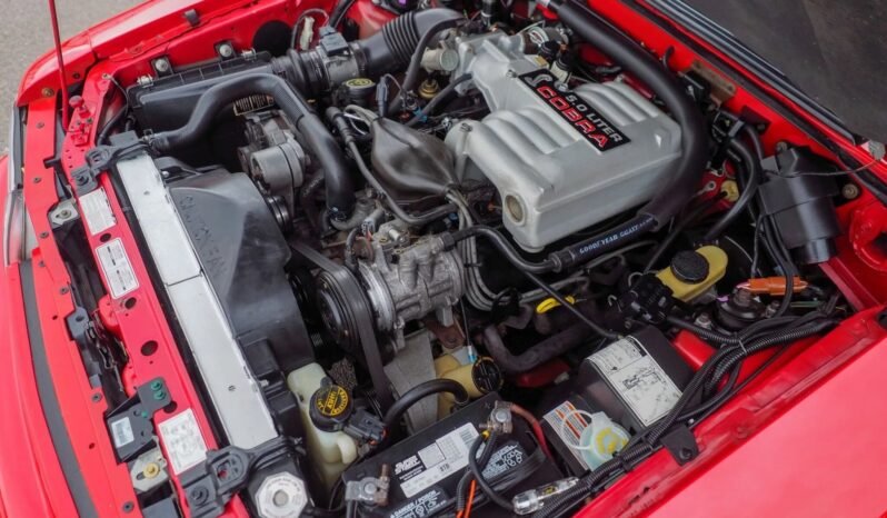 
								1993 Ford Mustang SVT 5.0 Cobra full									