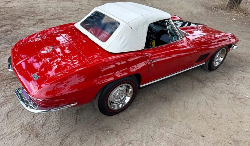 
								1967 Chevrolet C2 Corvette Convertible full									