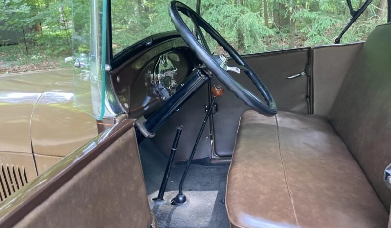 
								1929 Ford Model A Roadster full									