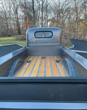 1942 Chevrolet MR-Series Dually Pickup Truck
