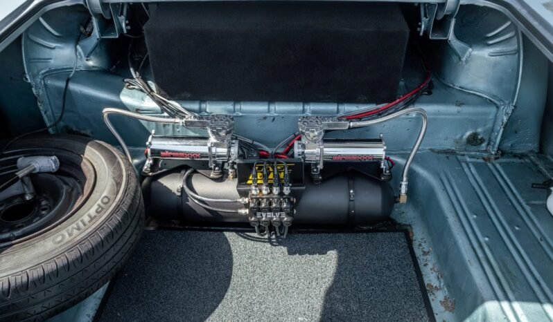 
								1963 Chevrolet Impala Sport Coupe full									