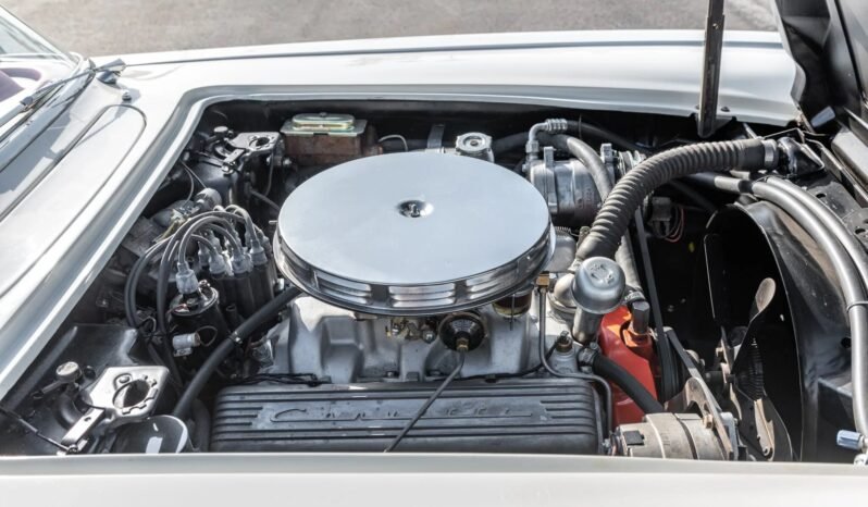
								1962 Chevrolet Corvette V8 White full									
