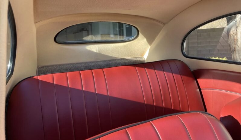 
								1957 Volkswagen Beetle full									