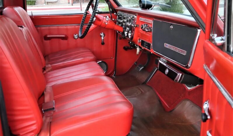 
								1967 Chevrolet C10 Fleetside V8 full									