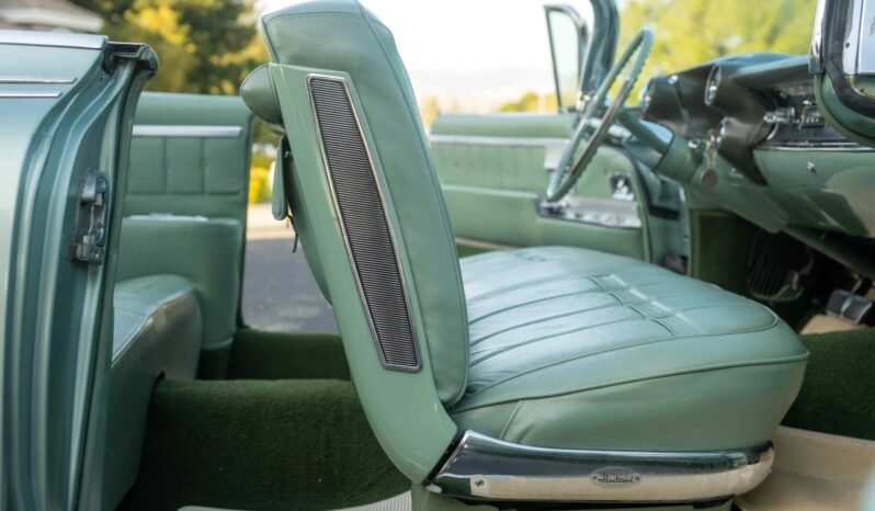 
								1960 Cadillac Eldorado V8 Biarritz full									