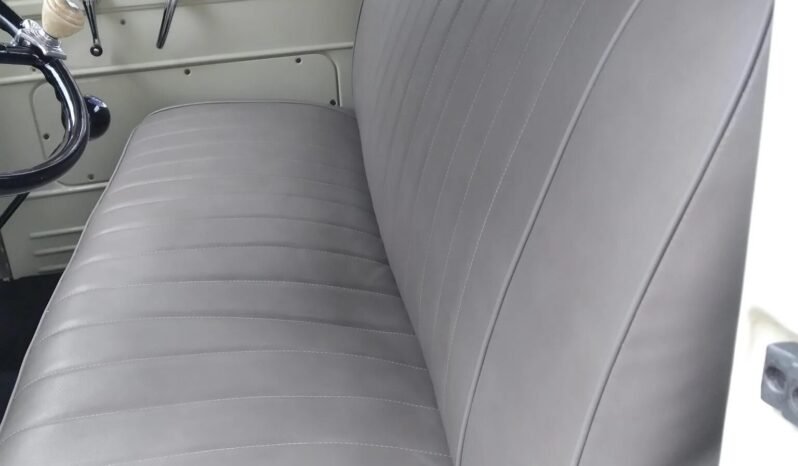 
								1950 Ford F-1 239CI V8 full									