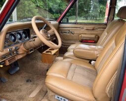 1985 Jeep Grand Wagoneer V8