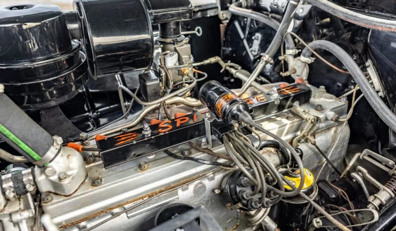 
								1947 Chrysler Town and Country full									