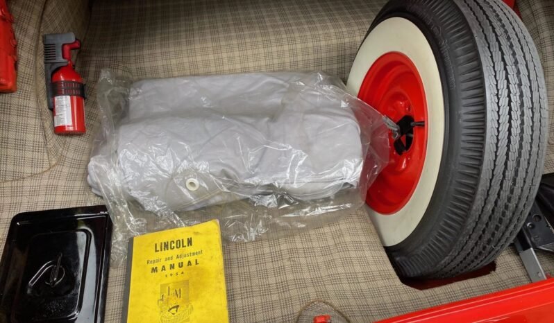 
								1955 Lincoln Capri V8 full									