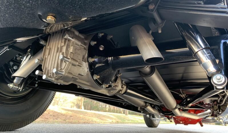 
								1932 Ford Highboy 239 V8 full									