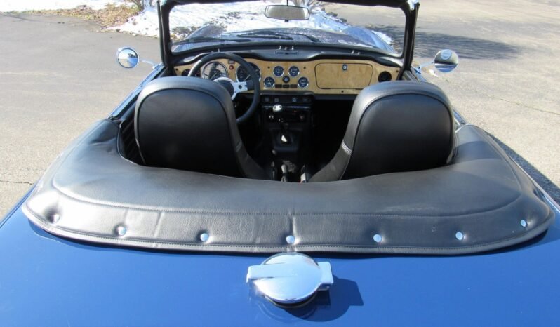 
								1973 Triumph TR6 2.5 Roadster full									