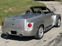 
										2004 Chevrolet SSR V8 full									
