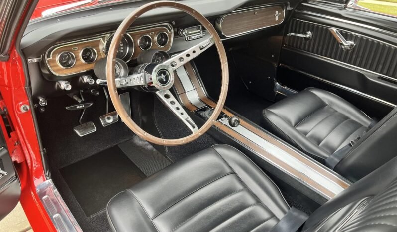 
								1965 Ford Mustang GT Fastback full									