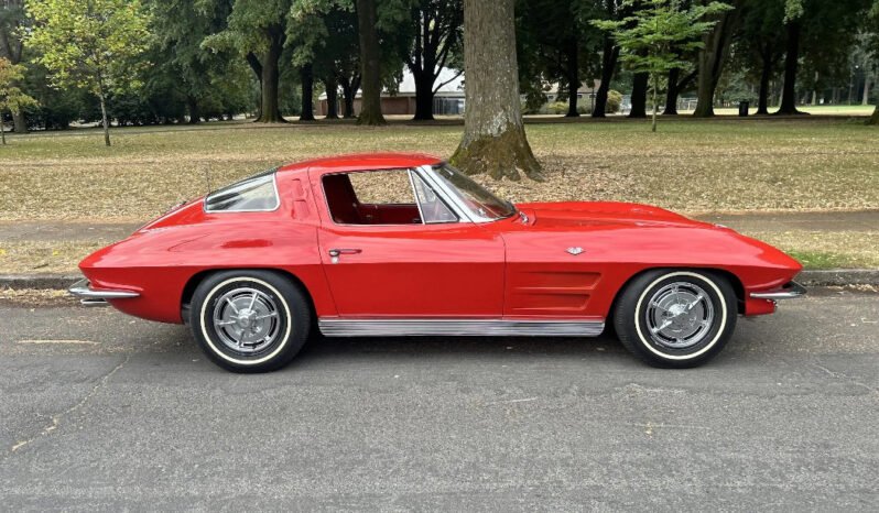 
								1963 Chevrolet Corvette Split-Window Red full									