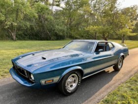 1973 Ford Mustang Mach 1 Blue