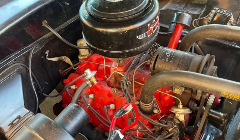 
								1953 Ford Crestline Sunliner full									