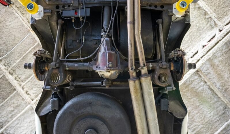 
								1963 Aston Martin DB4 full									