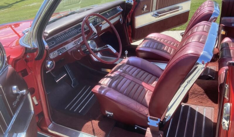 
								1962 Oldsmobile Starfire Convertible full									