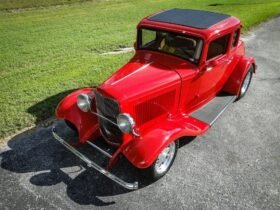 1932 Ford 5-Window Coupe