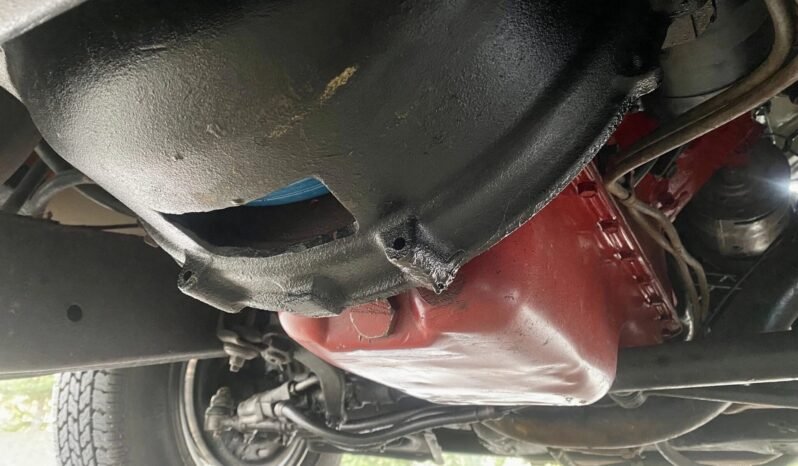 
								1957 Ford Thunderbird V8 White full									